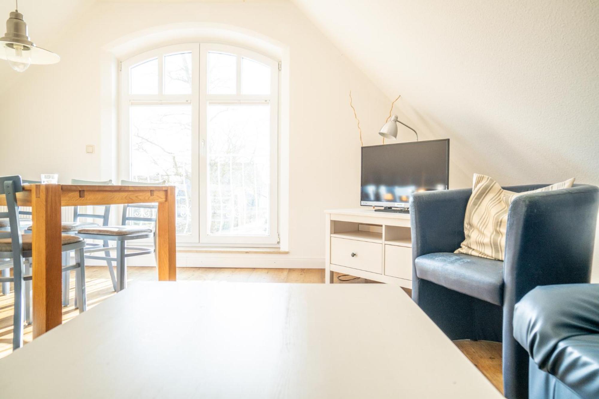 보른 Haus Alte Baeckerei - Boddenblick 아파트 외부 사진